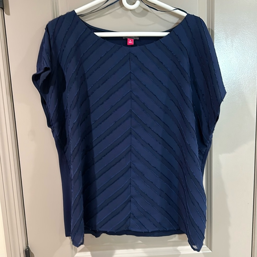 Navy Vince Camuto top size XL